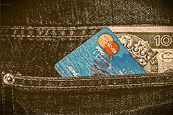 Dépenses courantes mis à disposition des élus locaux&nbsp;: virement ou... carte bancaire&nbsp;?