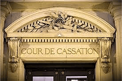 Et oui ! : « La détermination des seuils en fonction de la demande d'un candidat constitue un avantage injustifié »